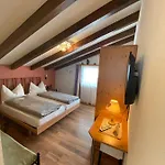 Garni Jaegerhof Hotel 3*