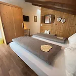 Garni Jaegerhof Hotel