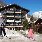 Garni Jaegerhof Hotel 3*