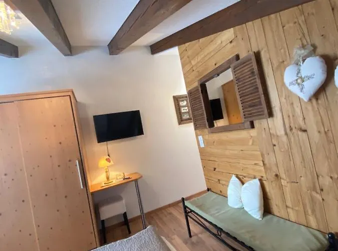 Szálloda Garni Jaegerhof Saas Fee